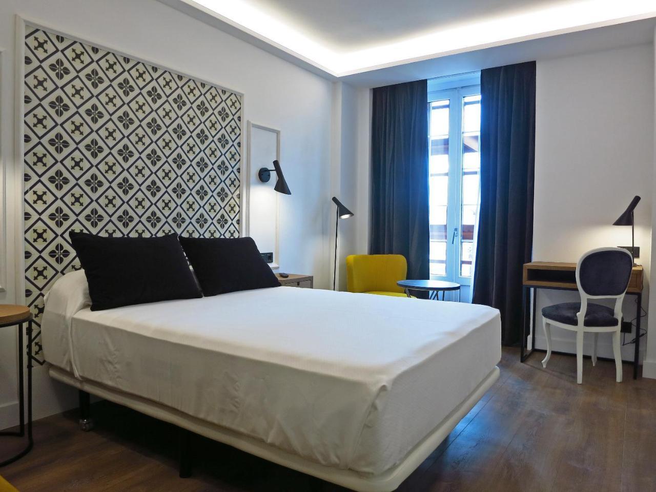 Hotel Colon Plaza 巴利亚多利德 外观 照片